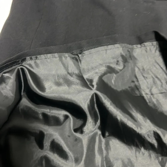 Nine West || Black bottom ruffled fit/flare skirt size 6 - Picture 7 of 7